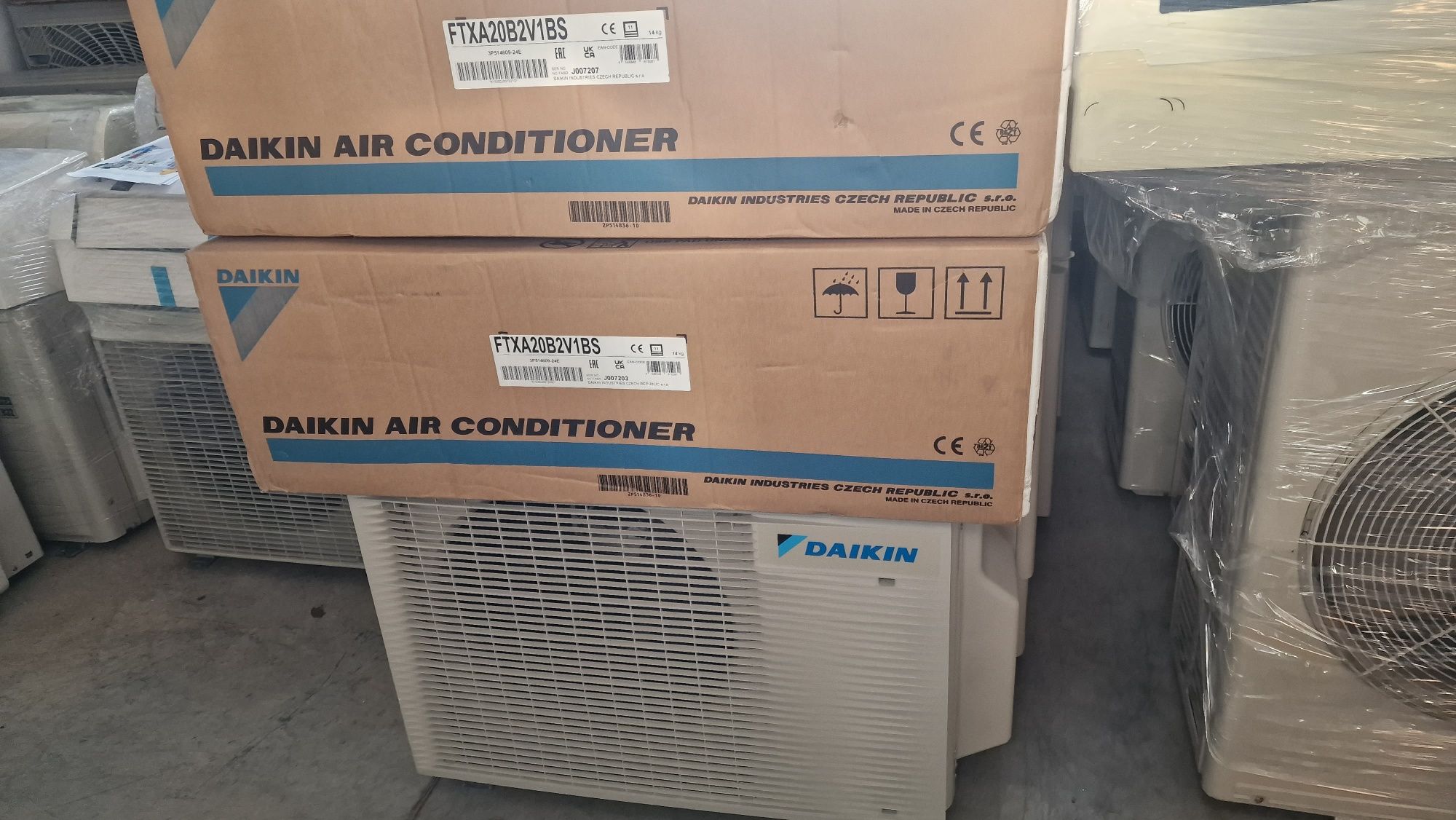 Нова мулти климатична система DAIKIN Multi 2MXM40+ 2x FTXA20