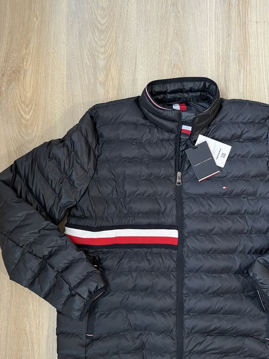 Tommy Hilfiger мъжко яке с пера ново с етикет