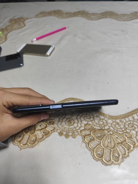 Oppo A54 прадаётся