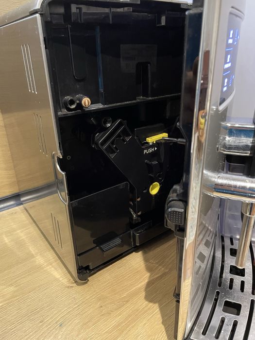 Кафеавтомат Saeco XELSIS EVO