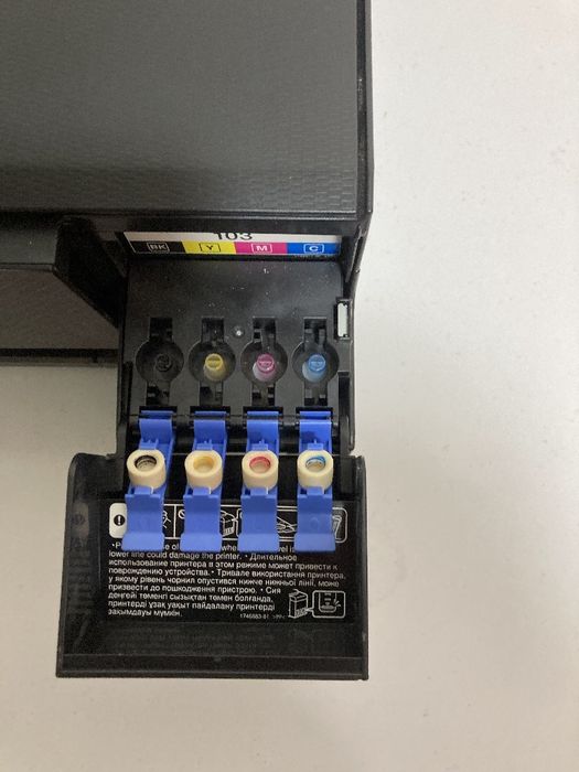 Rangli printer epson sotiladi