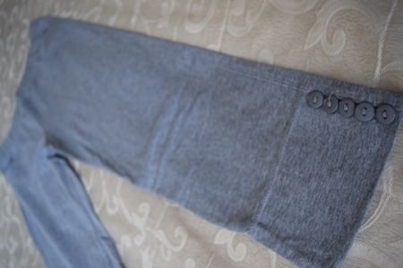 Pantaloni lejeri trei sfert si maieu sport dama