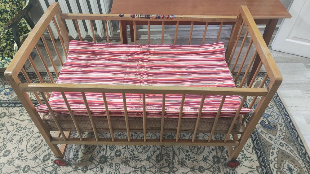 Детская кровать.