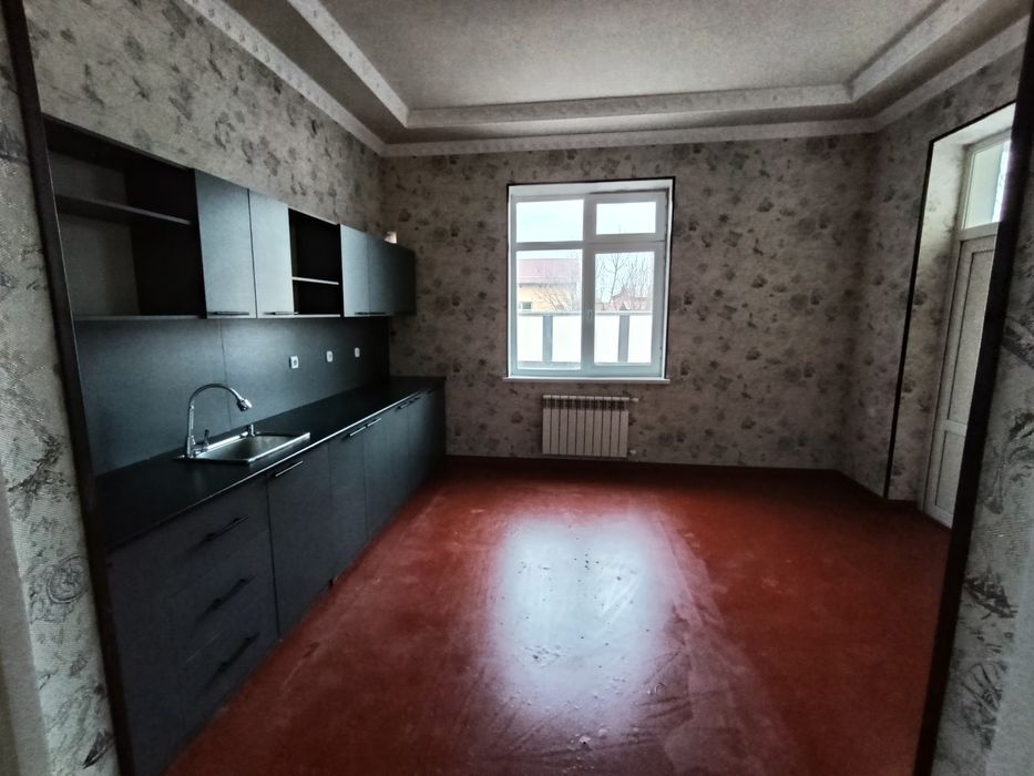 Коттедж уй жой сотилади