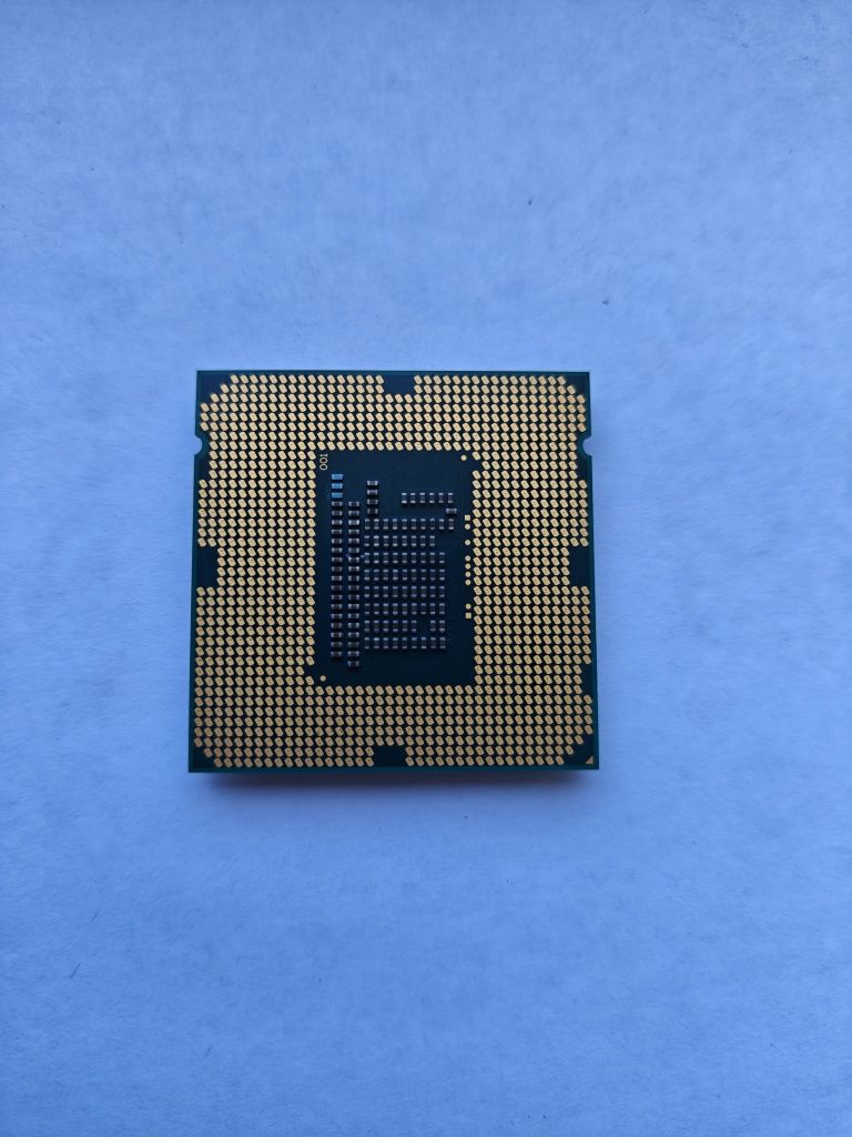Процесор Intel core i3-3220
