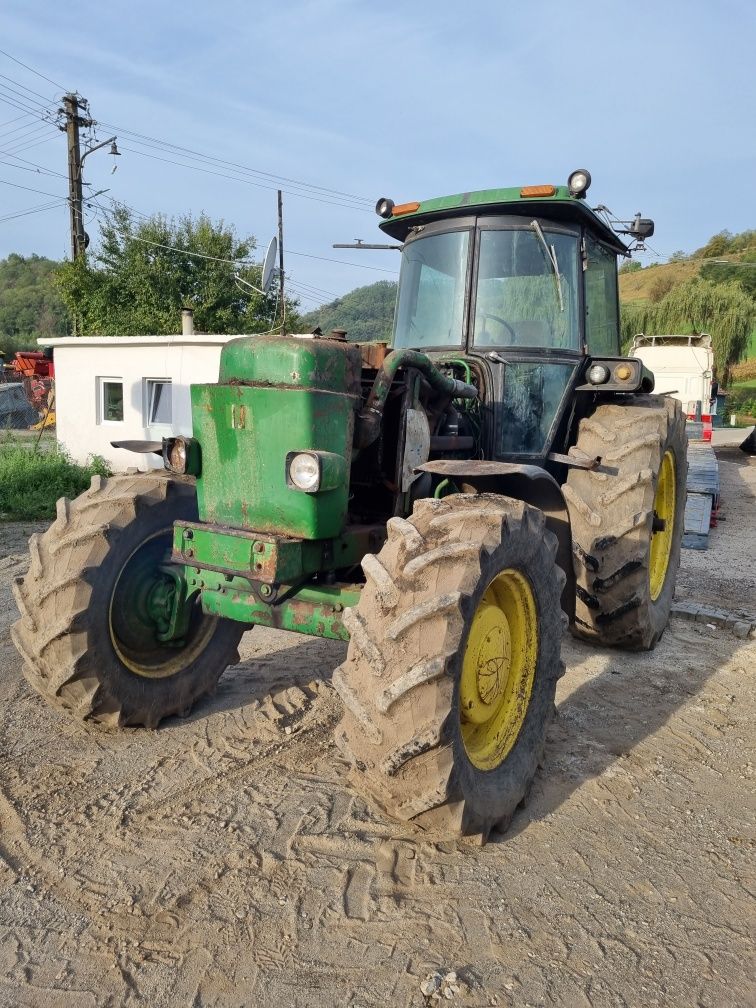 Dezmembram tractor John Deere 4240