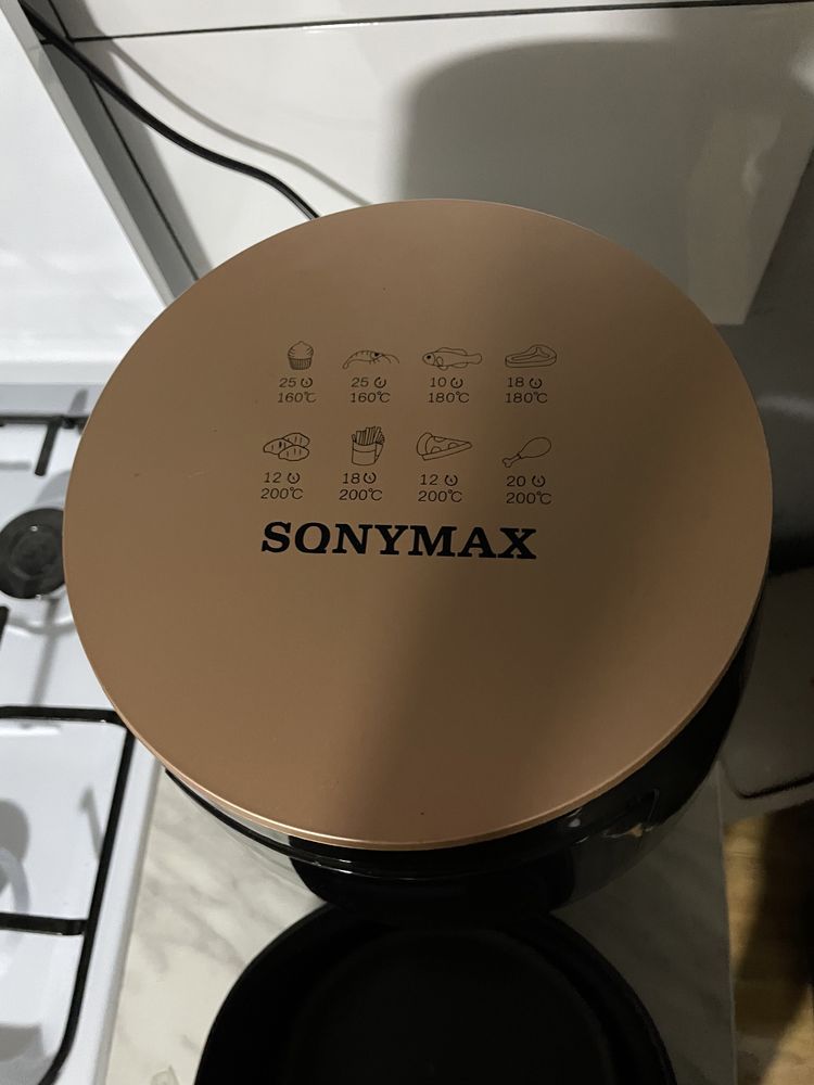Vând air fryer Sonymax