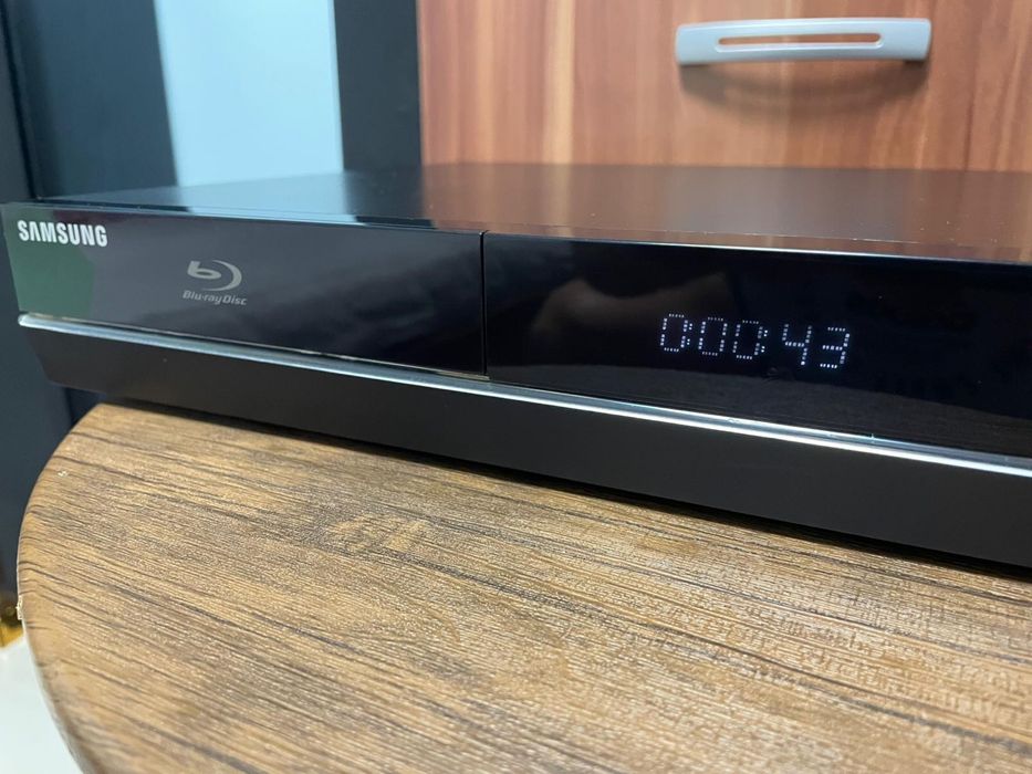Samsung HT-D4500 Blu-Ray Disc 5.1 + Boxe
