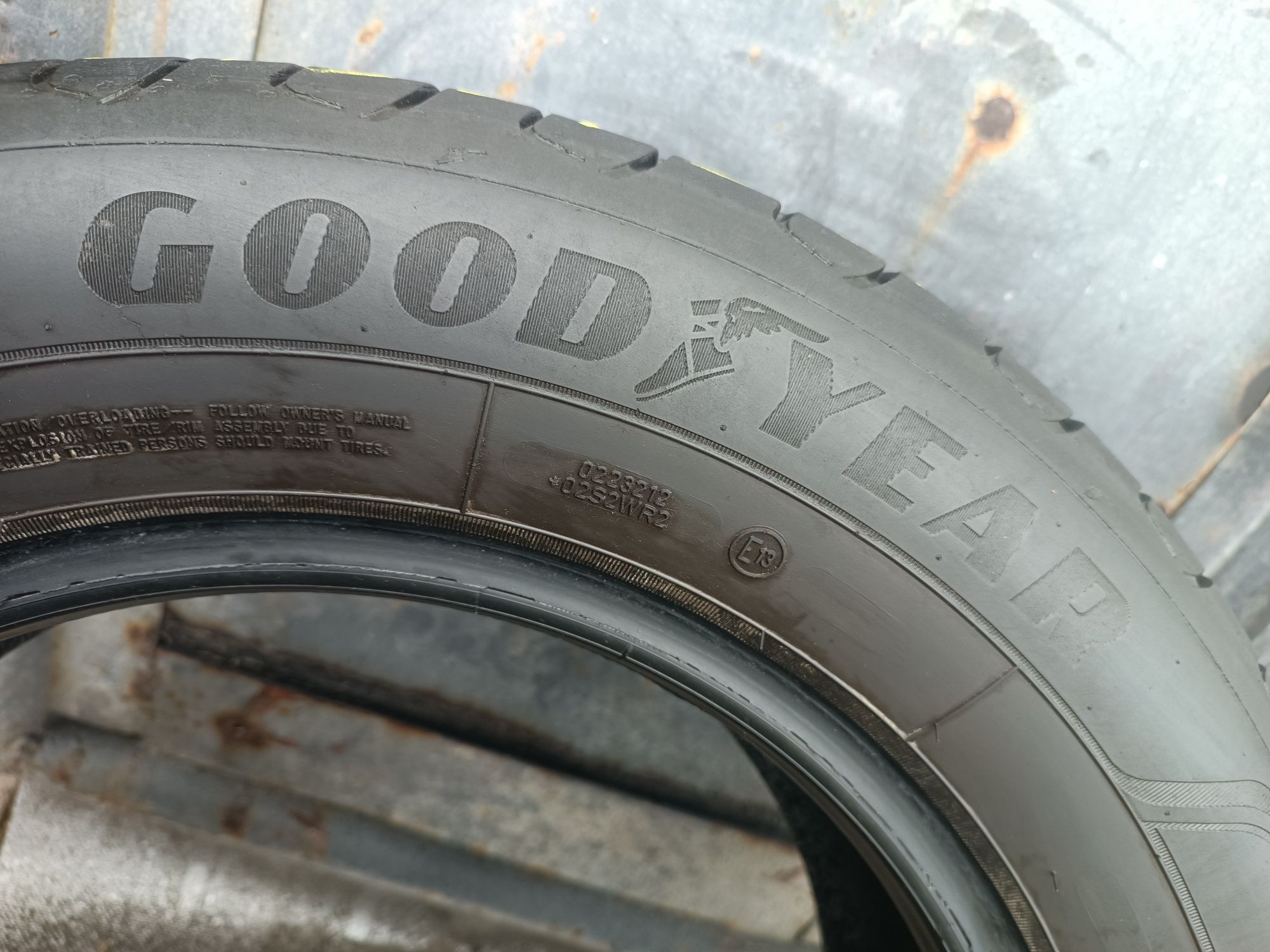 195/65/15 Goodyear Дот 3020