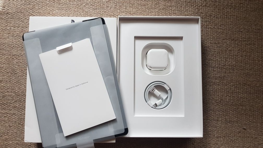iPad/ Айпад -9 /64gb