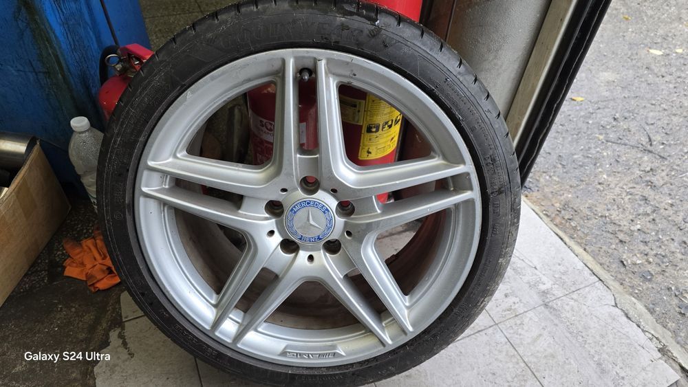 Летни гуми Goodyear спорт пакет 225 40 18 и 255 35 18 дот22