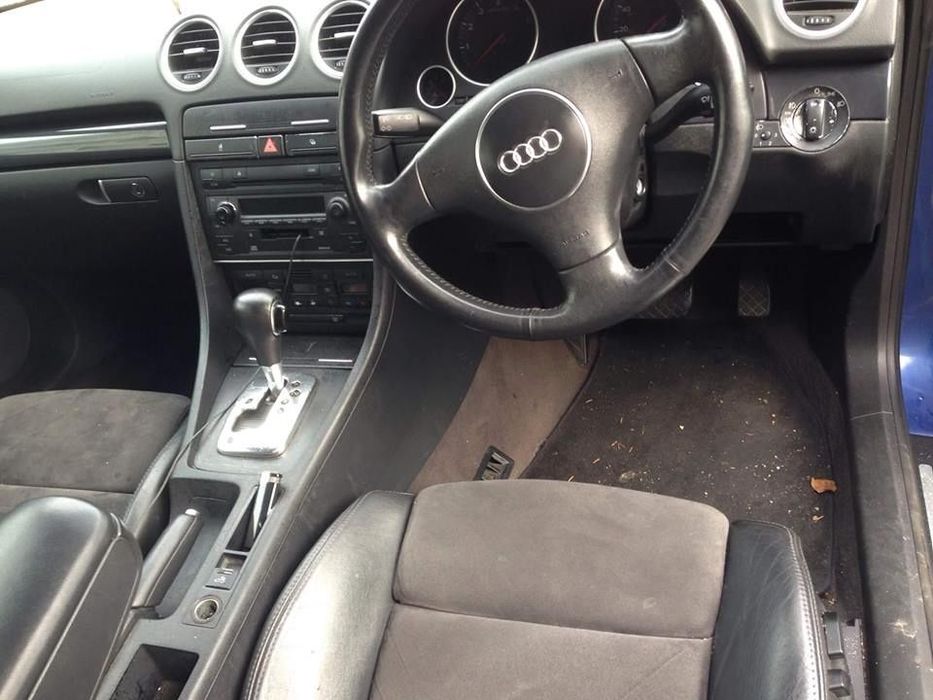 Dezmembrez Audi A4 B6 Cabrio 2.4 Benzina