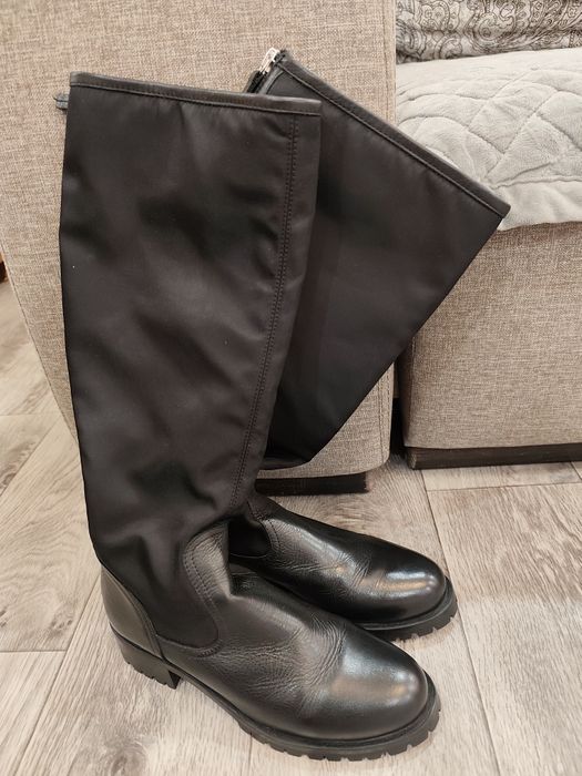 Осенние кожаные сапоги