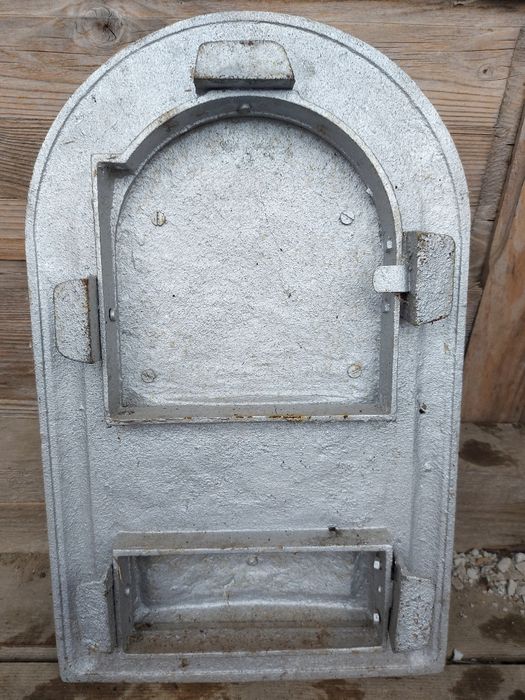 Ușă pentru teracotă