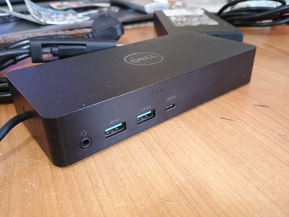 Dell D6000 - Stație de andocare (USB-C) + Adaptor 130W