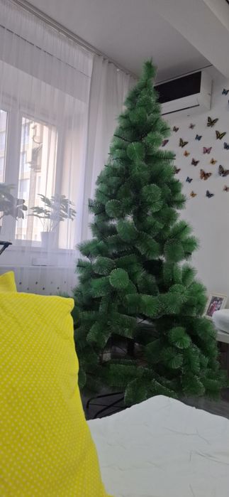 Продам ёлку новогоднюю