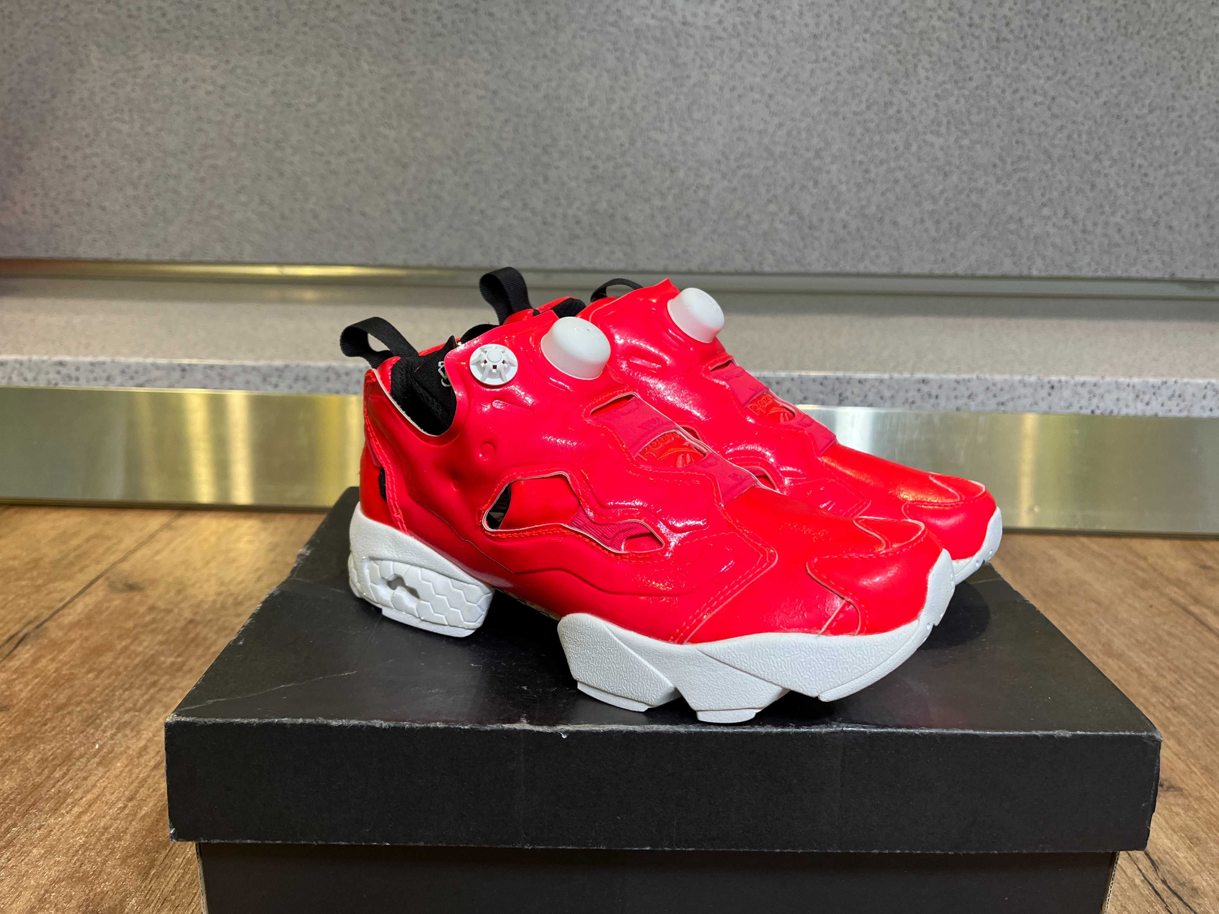 ОРИГИНАЛНИ *** Reebok Instapump Fury OB "Neon Cherry"