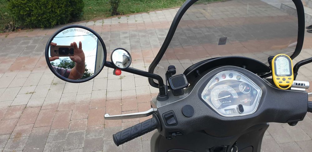 Vand scuter Piaggio Liberty 50 4t