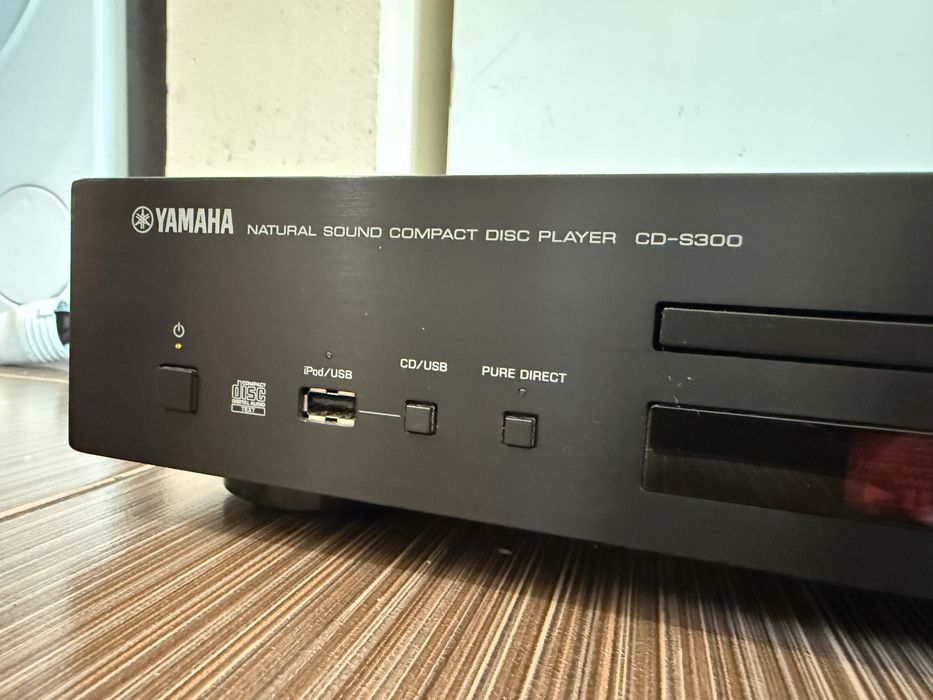 Yamaha CD-S300 player