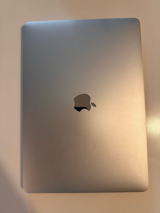 MacBook 13 pro 2017 650 GB