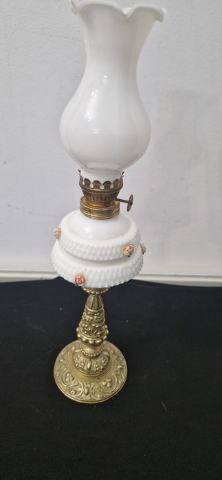 Lampa veche bronz petrol gaz ulei Deosebita