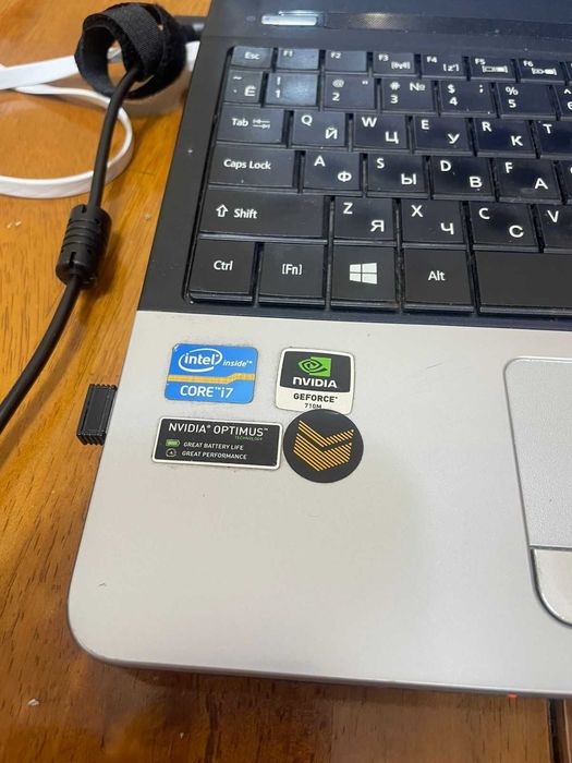 ASER 571G corei7 8gb ozu\120gb ssd\1000g hdd\ 2gb video NVIDIA 710M