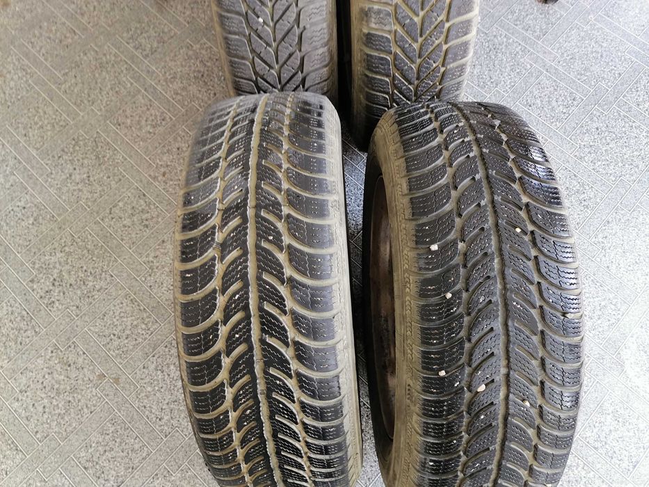 продавам гуми 14 цола  с железни джанти 14 цола