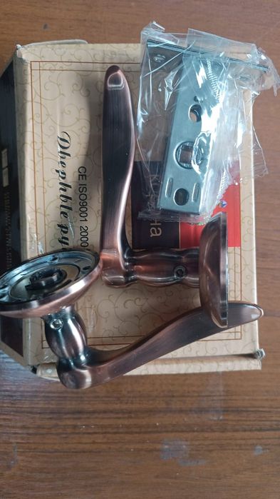 Дверные ручки для межкомнатных дверей