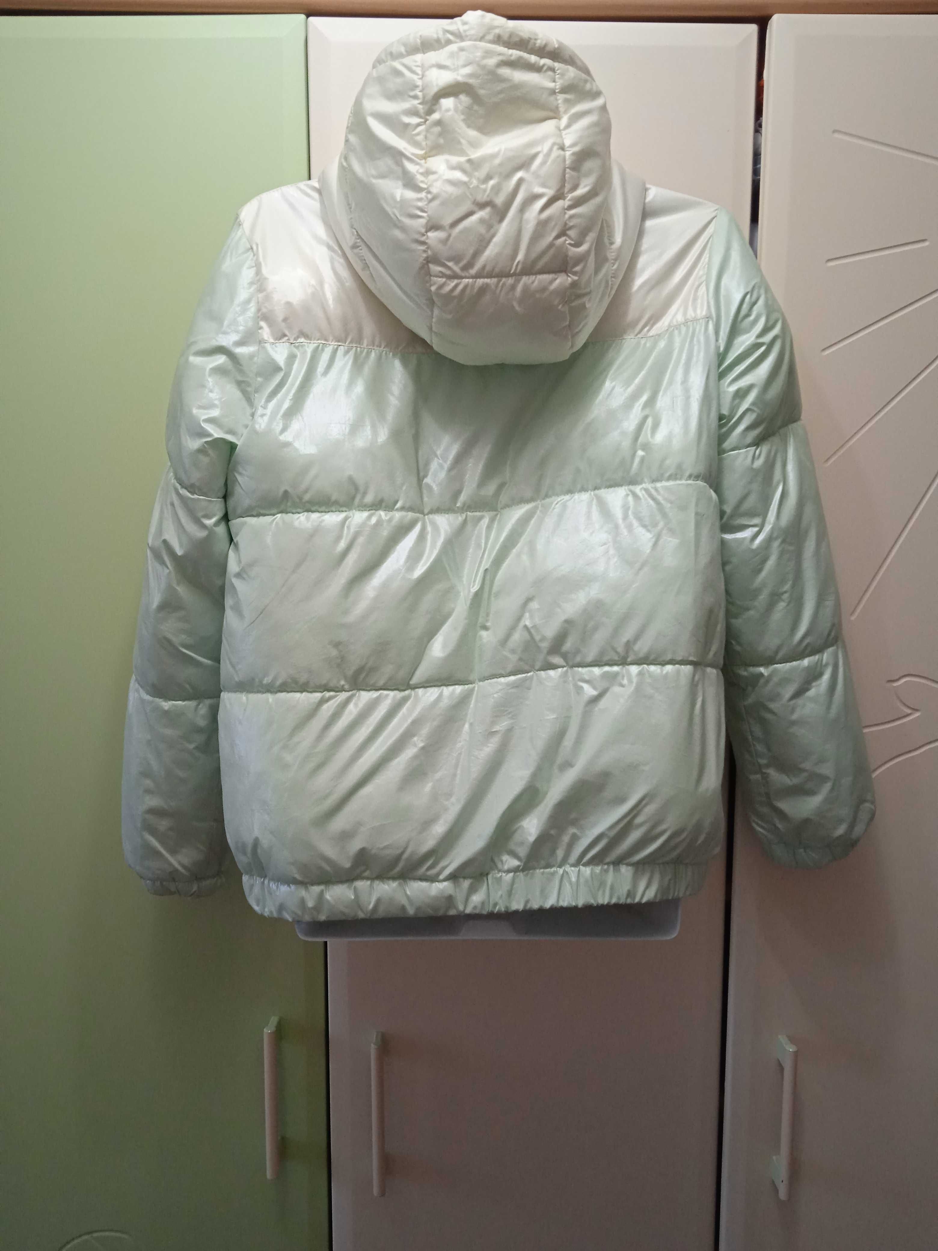 Куртка на девочку 158