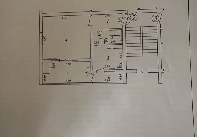 Срочно! Квартира на Бобура 1/1/4 общ пл 42м,ор-р Пед иститут
