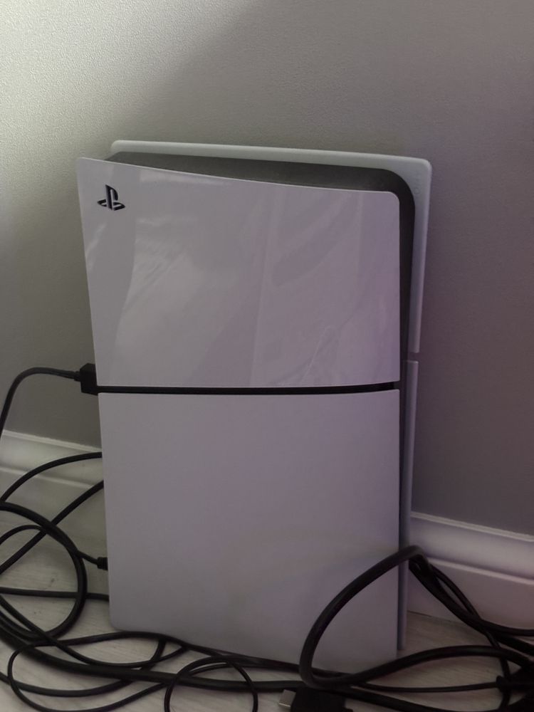 Продам Playstation 5 slim с дисководом