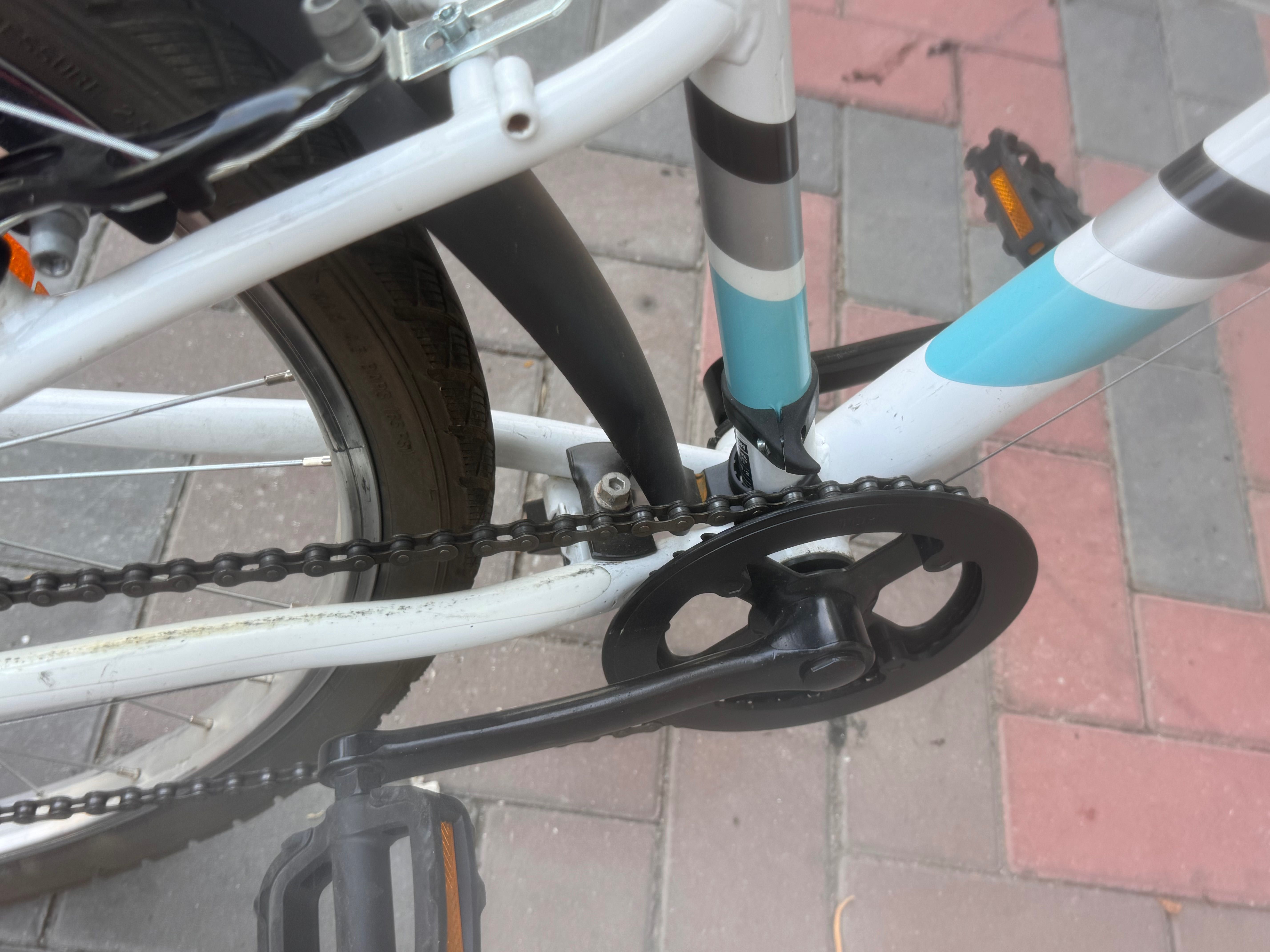 Vând bicicletă copil