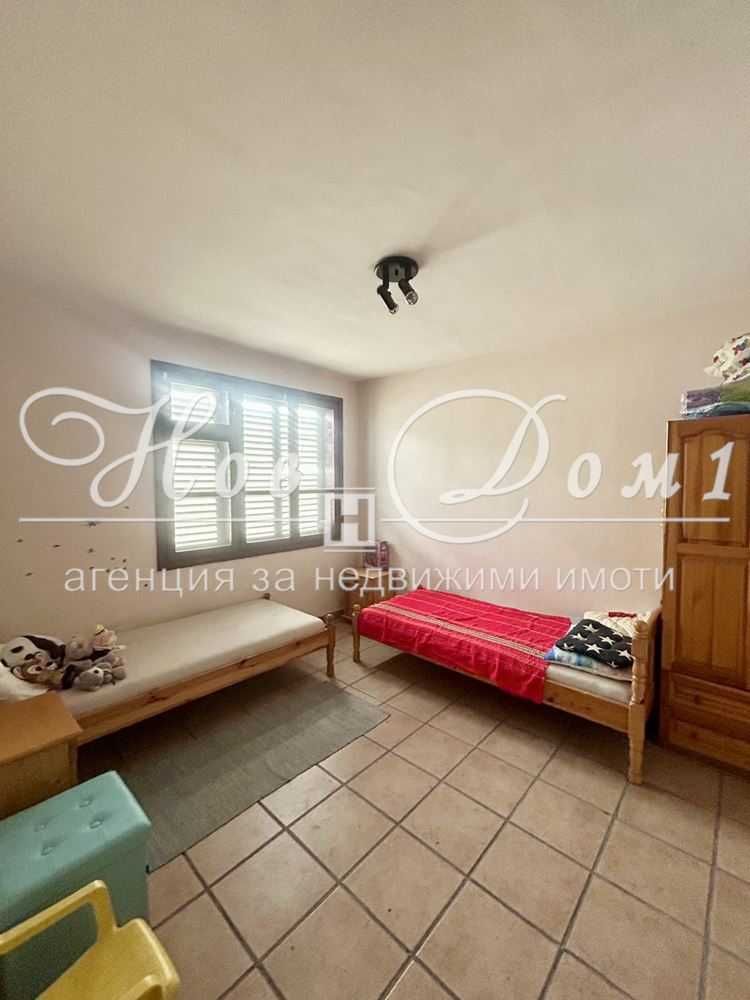 Продава се Къща в Варна, Галата - 380 кв.м за 843 €/кв.м - Снимка #16