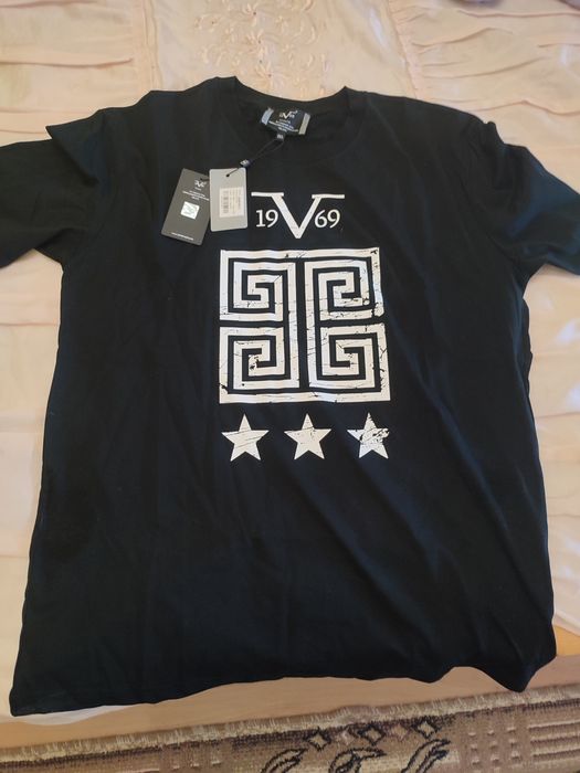 Чисто нова тениска 19V69