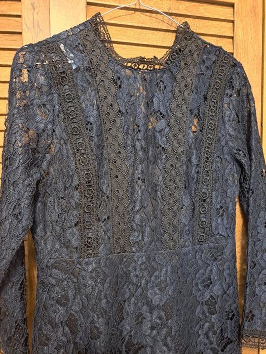 Vand rochie Zara marimea S-M