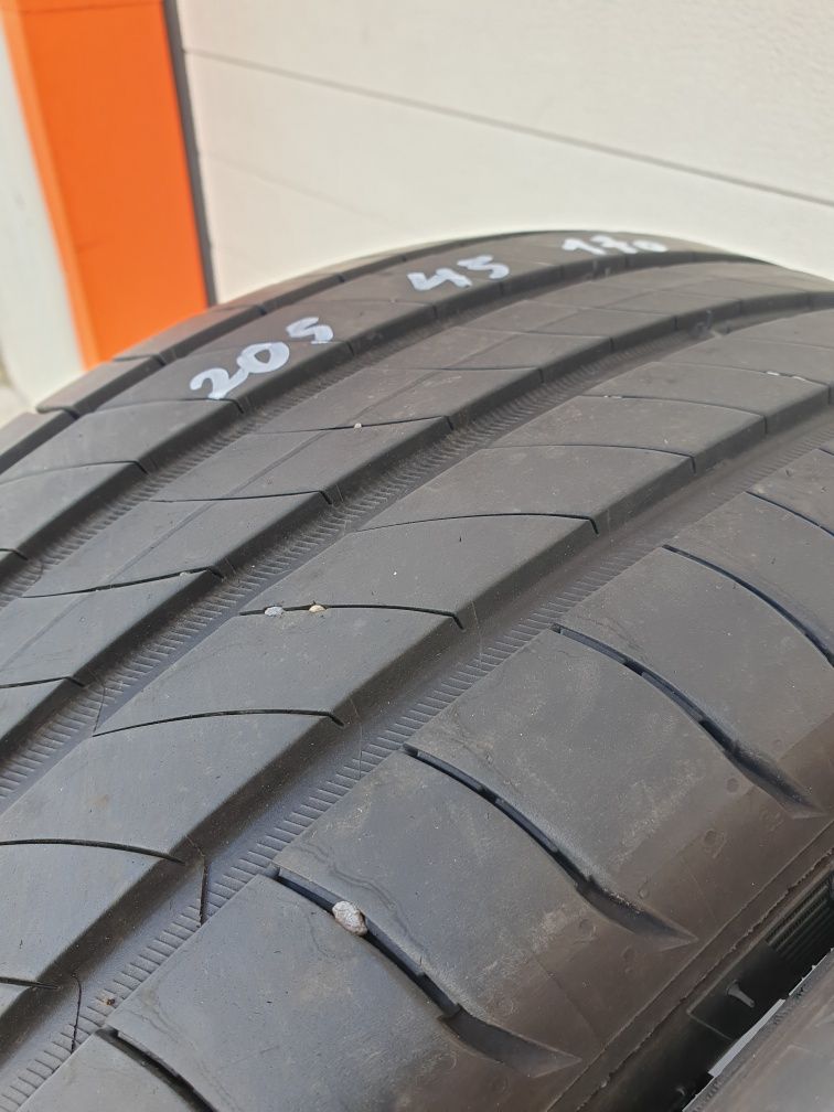 Летни гуми 2 броя MICHELIN Primacy4 205 45 R17 дот 0922