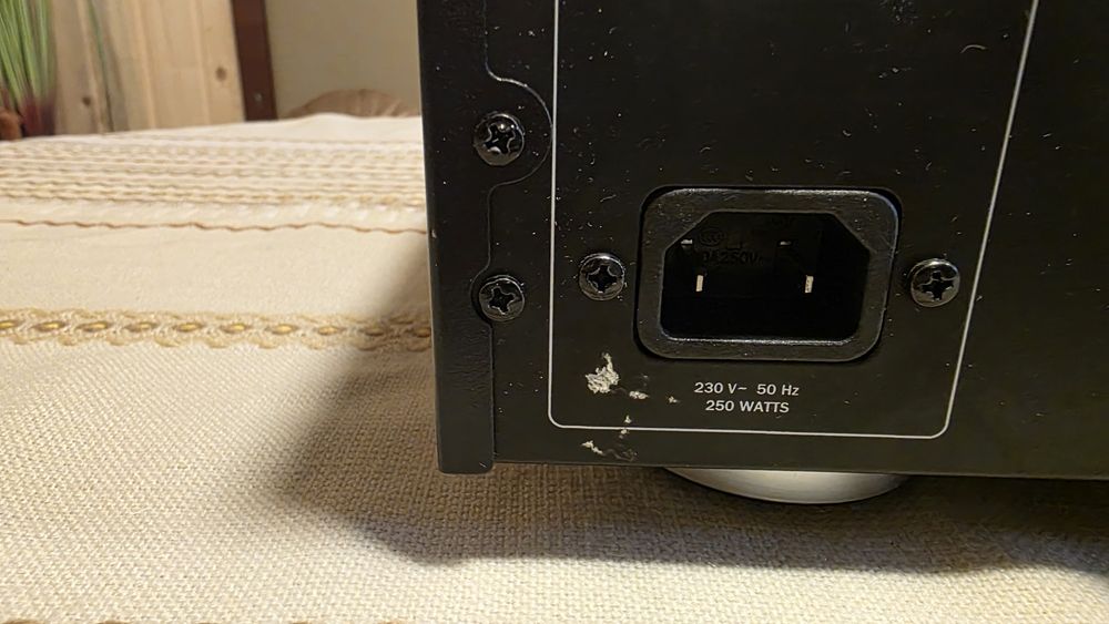 Усилвател Teufel