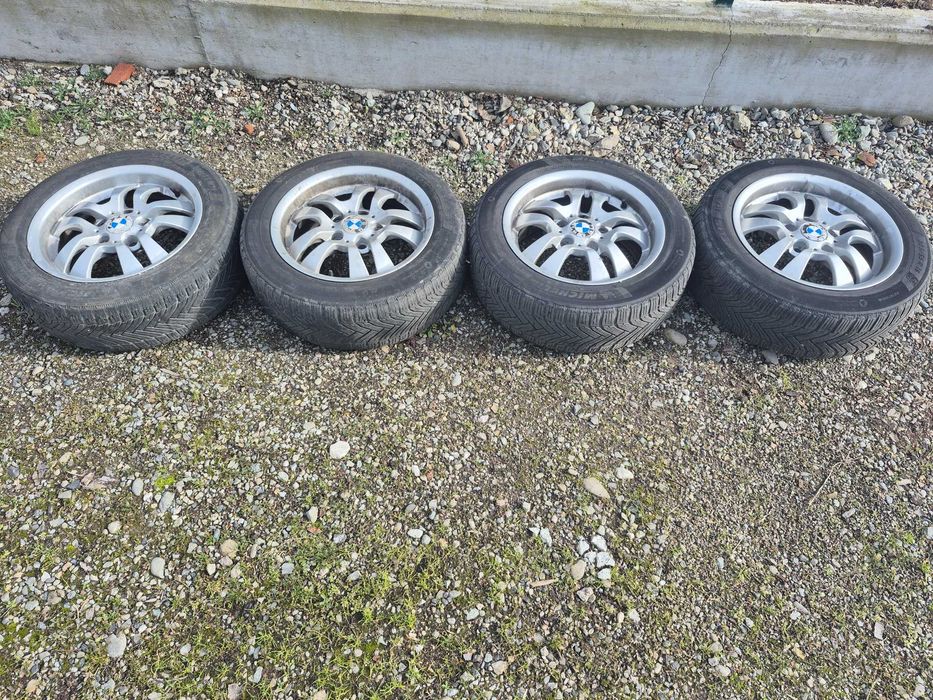 Set 4 roți bmw R16 205/55 cu cauciucuri de iarnă