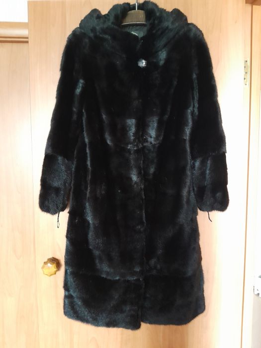 Продам норковую шубу