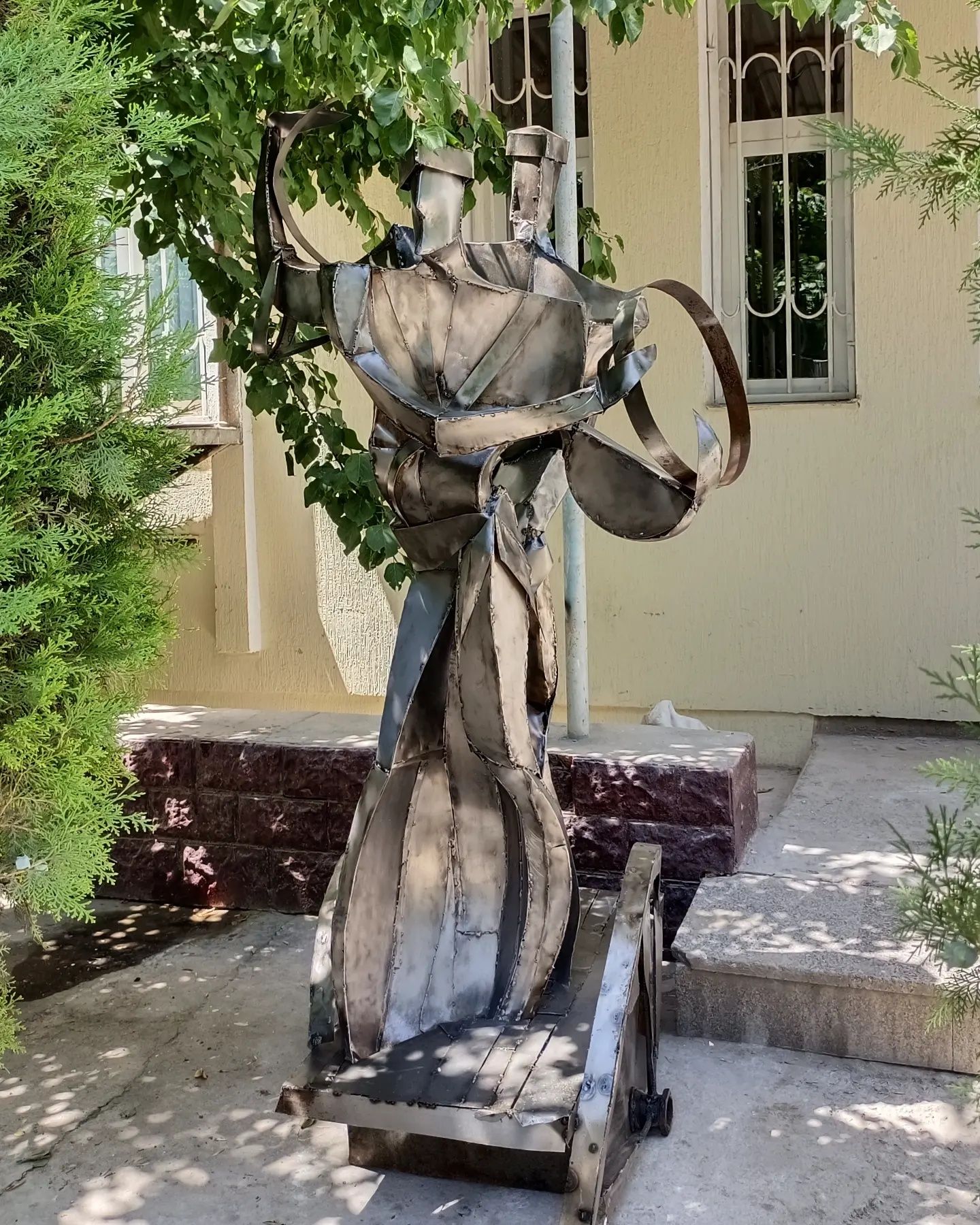 Скульптура под заказ , скульптура из метала садово-парковая скульптура
