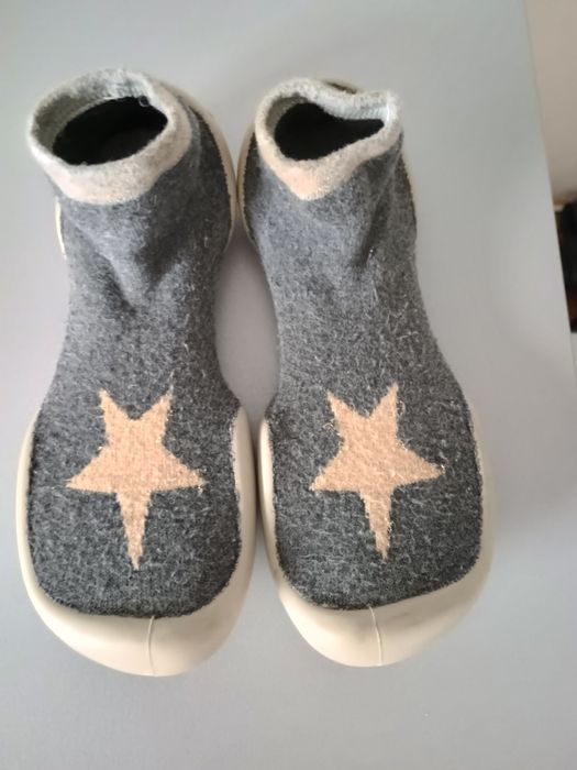 Papuci de interior tip ciorap pt copii.