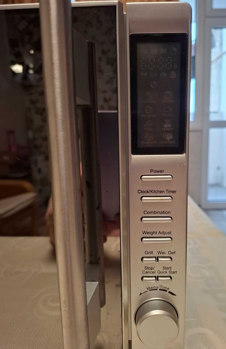 Микровълнова Diplomat 231EG Grill