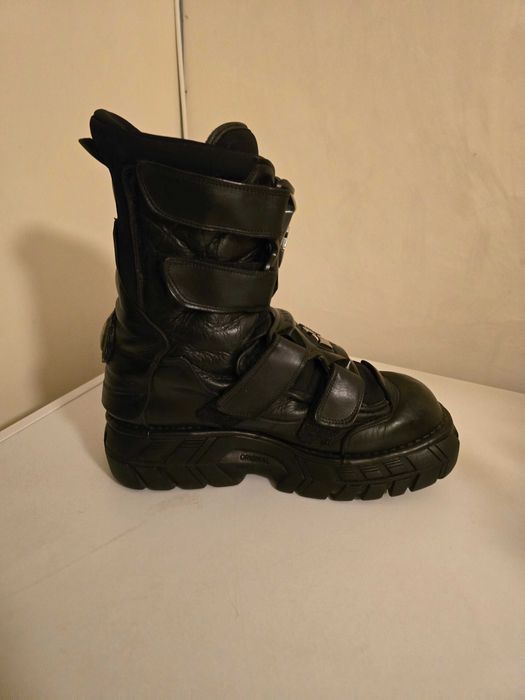 New Rock Cyber, като нови