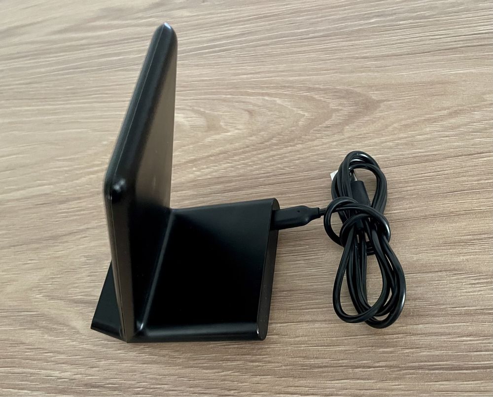 Încărcător wireless Anker Powerport Wireless 5 charging stand