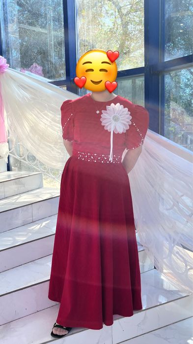 вечерный платье.