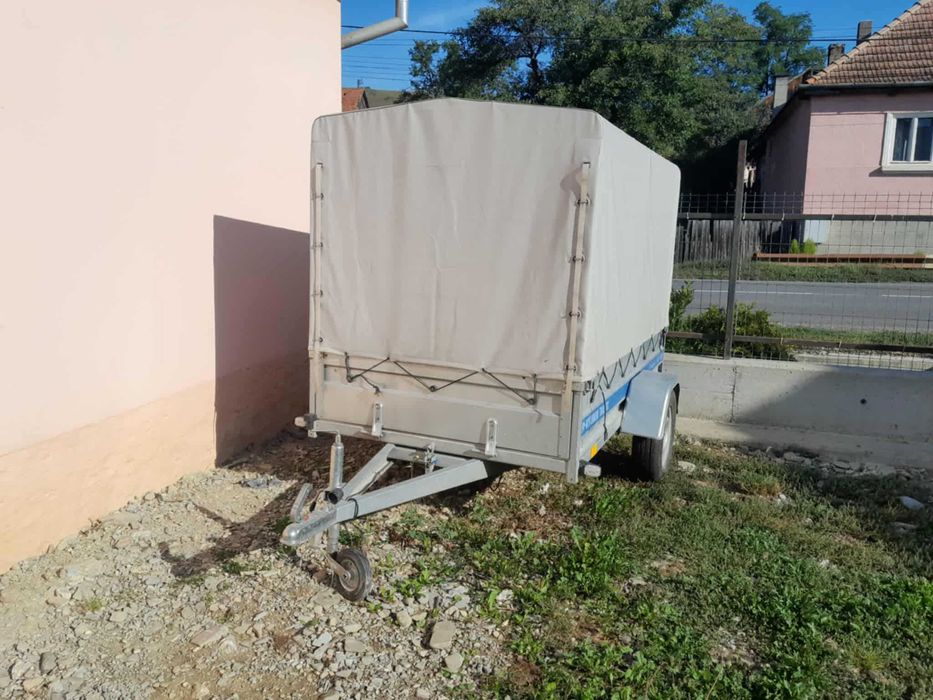 Remorca cu prelata noua