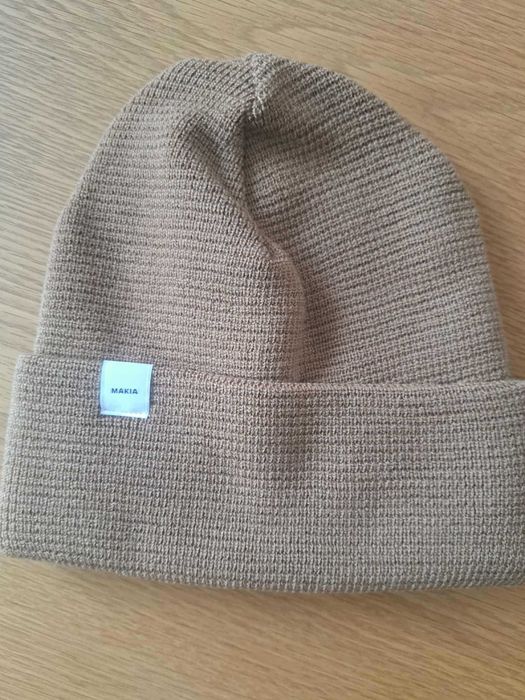 Нова шапка Makia Merino cap