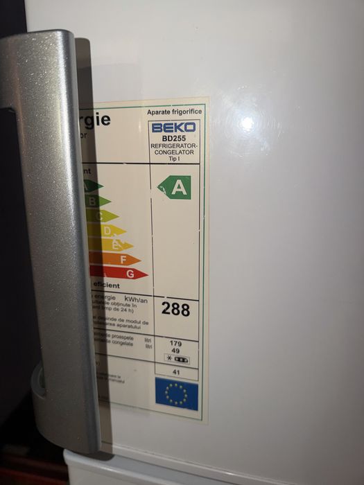 Frigider beko ..
