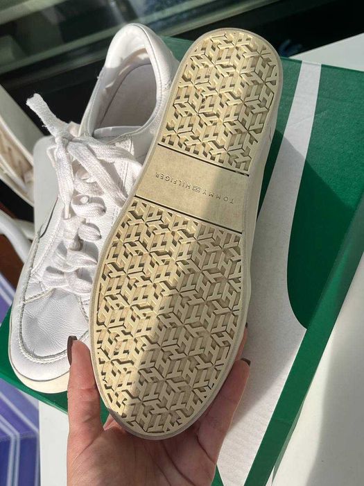 Кецове Tommy Hilfiger – като нови, носени няколко пъти