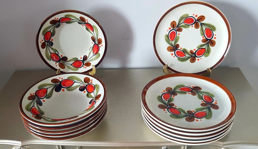 Farfurii vechi din portelan